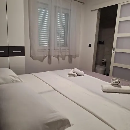 House ヴィラ Kaštel Sućurac